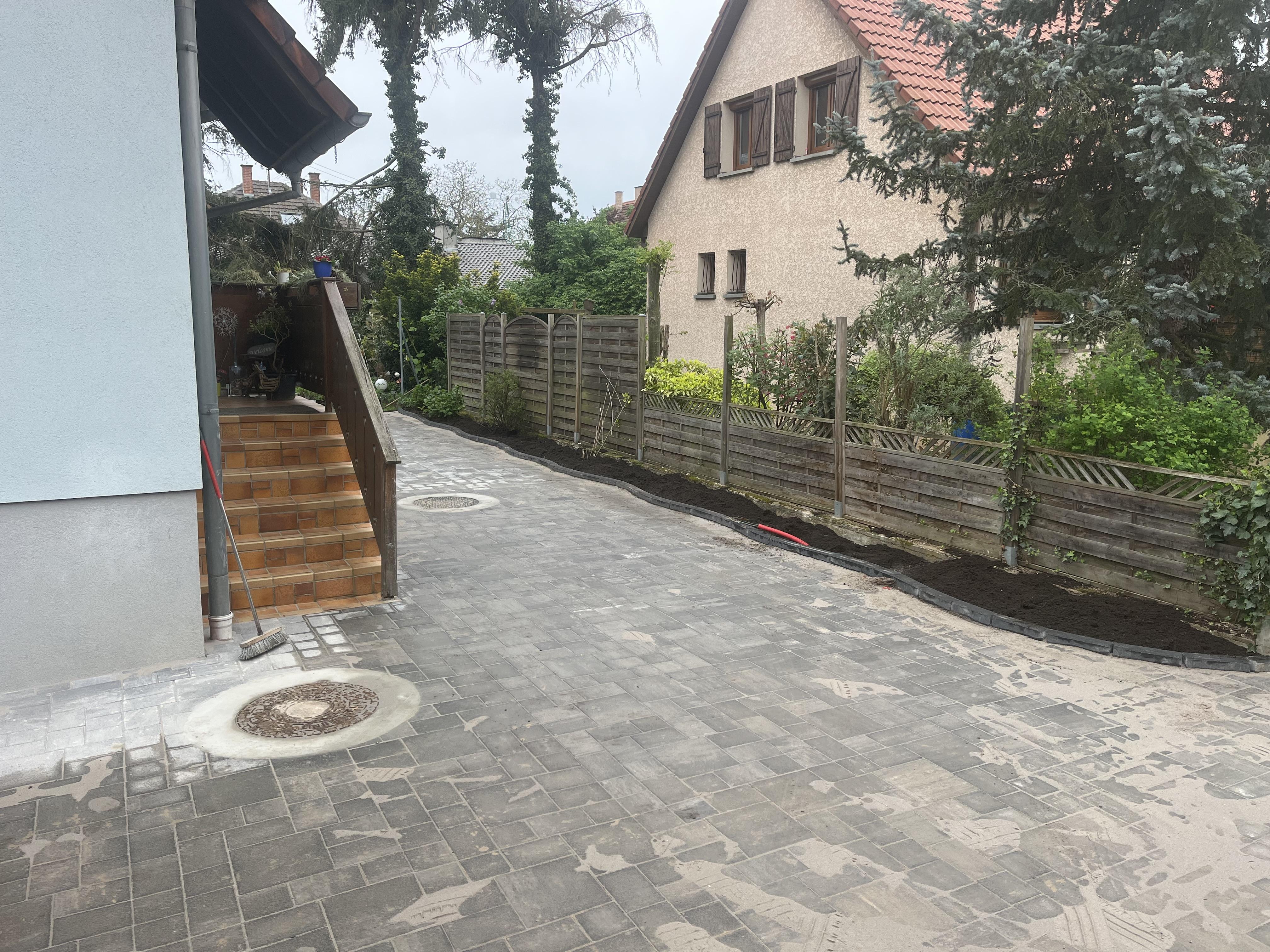 Construction de cours en pavé à Haguenau par TP Ruhland